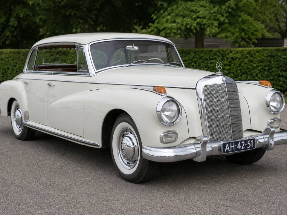 Image 1/8 of Mercedes-Benz 300 d (1961)