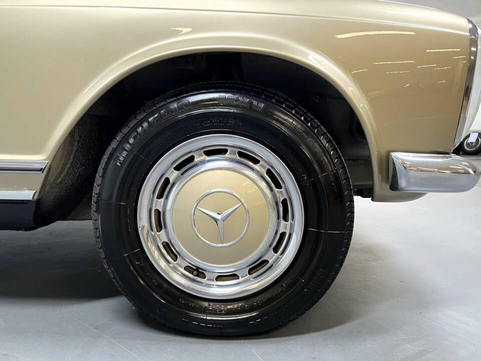 Image 25/26 de Mercedes-Benz 250 SL (1967)