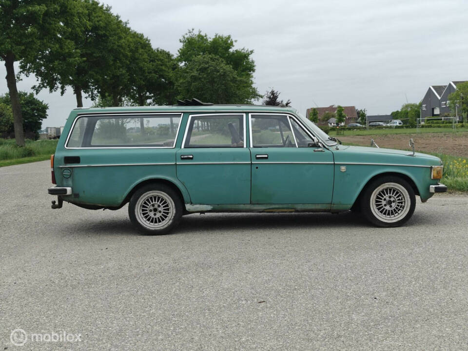 Imagen 7/25 de Volvo 145 DL (1973)