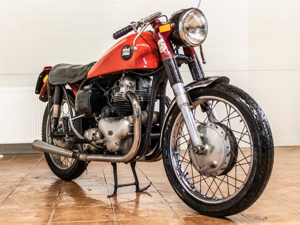 Image 2/10 de Norton Dominator 88 (1900)