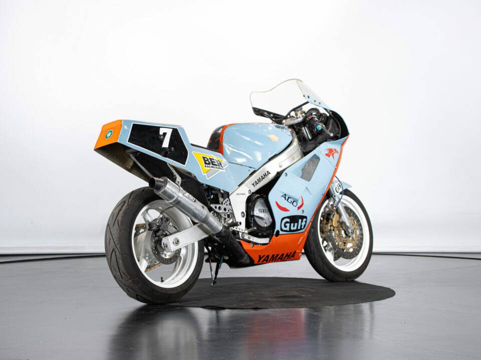 Immagine 4/48 di Yamaha FZR 1000 Genesis (1987)