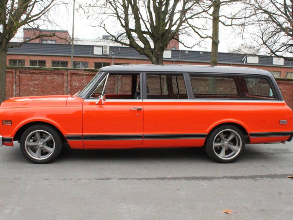 Immagine 3/30 di Chevrolet Suburban (1970)