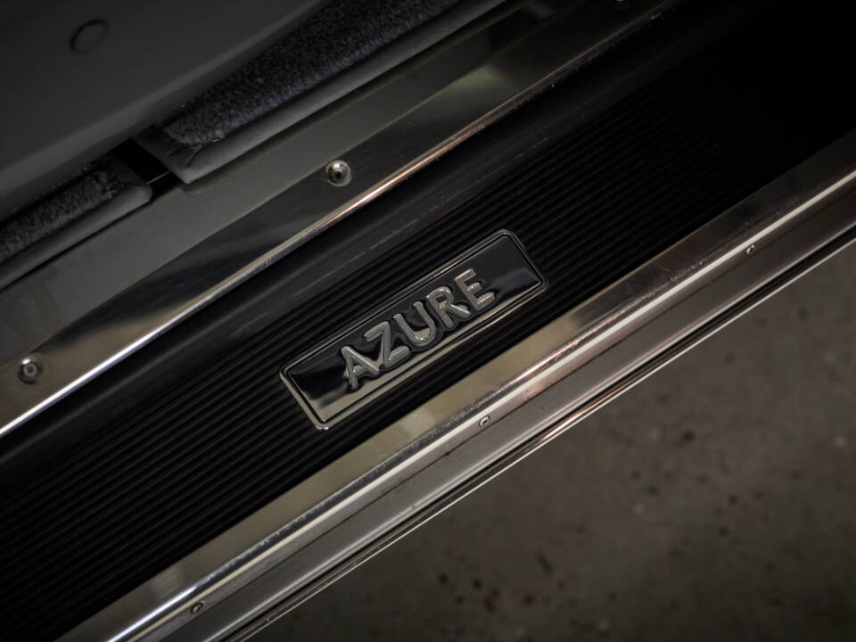 Image 44/77 of Bentley Azure (2001)