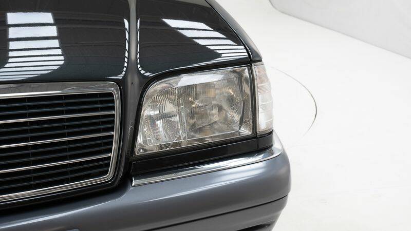 Bild 4/15 von Mercedes-Benz S 320 (1995)
