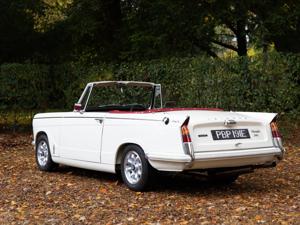 Image 47/50 of Triumph Herald 1200 (1967)