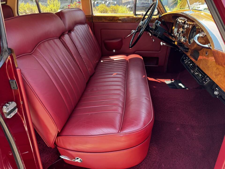 Image 52/81 of Bentley S 1 (1959)
