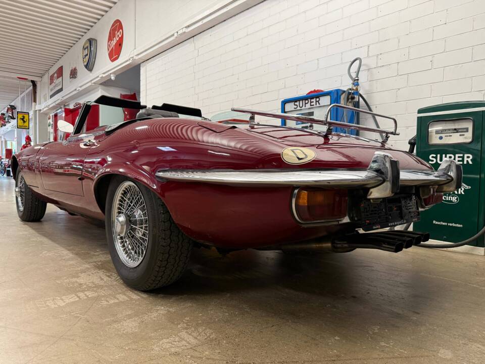 Imagen 8/14 de Jaguar E-Type V12 (1976)