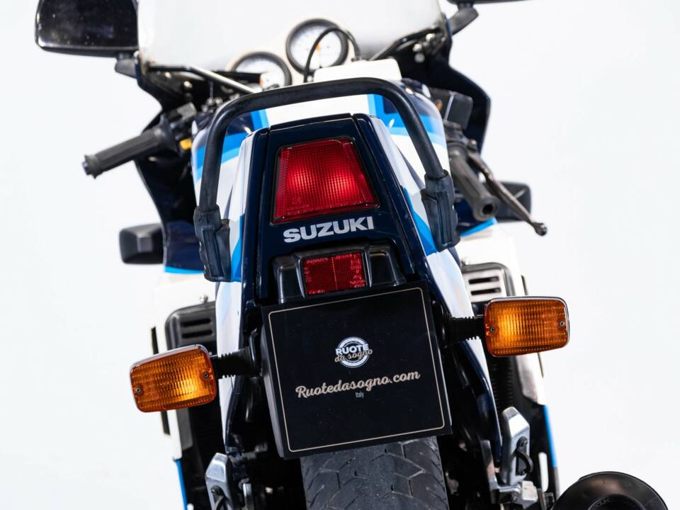 Bild 21/50 von Suzuki DUMMY (1986)