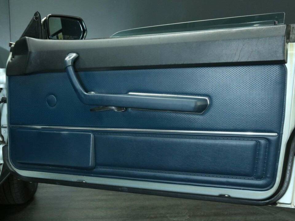 Bild 27/49 von BMW 633 CSi A (1980)