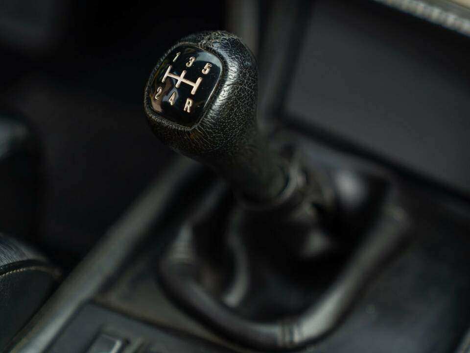 Bild 47/50 von Alfa Romeo RZ (1994)