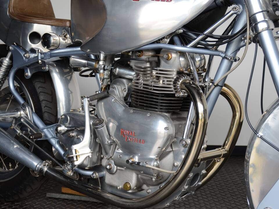 Image 11/42 of Royal Enfield 700 Silver Shotgun (1955)