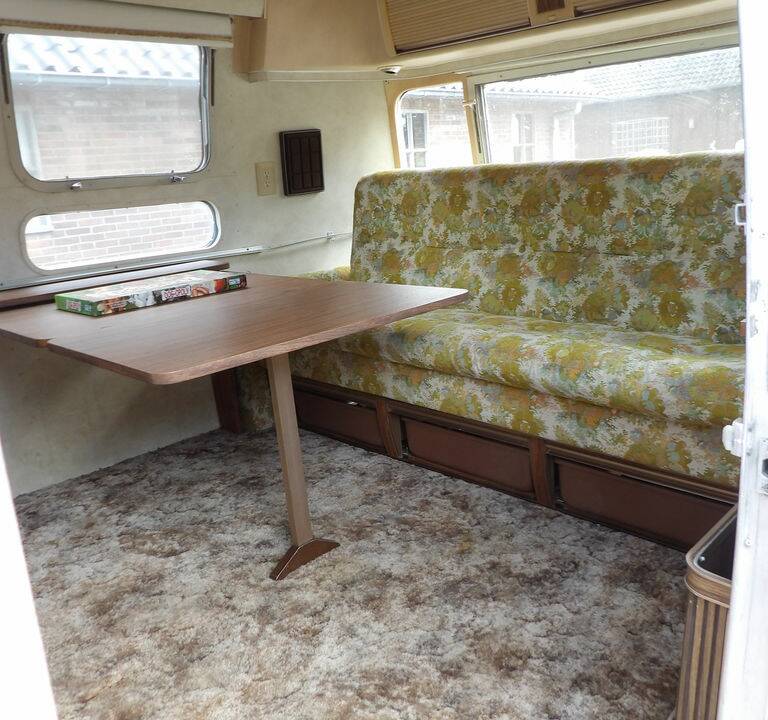 Bild 7/8 von Airstream Land Yacht (1978)
