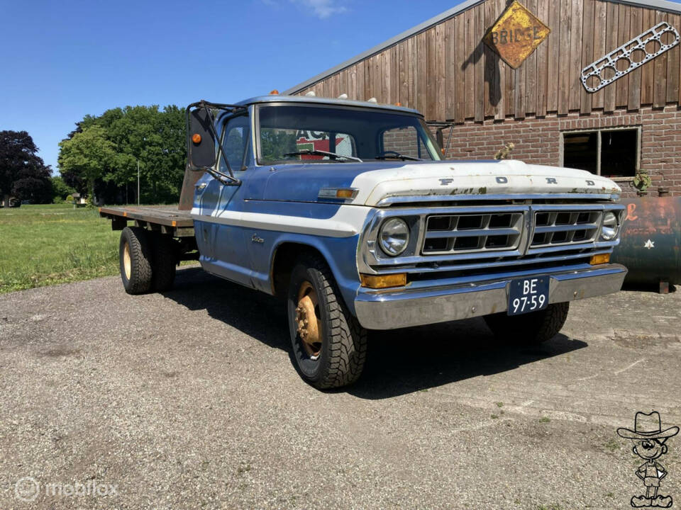 Image 2/27 of Ford F-350 (1971)