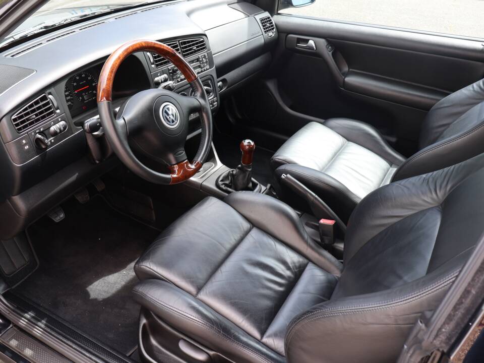 Bild 4/29 von Volkswagen Golf IV Cabrio 2.0 (2002)