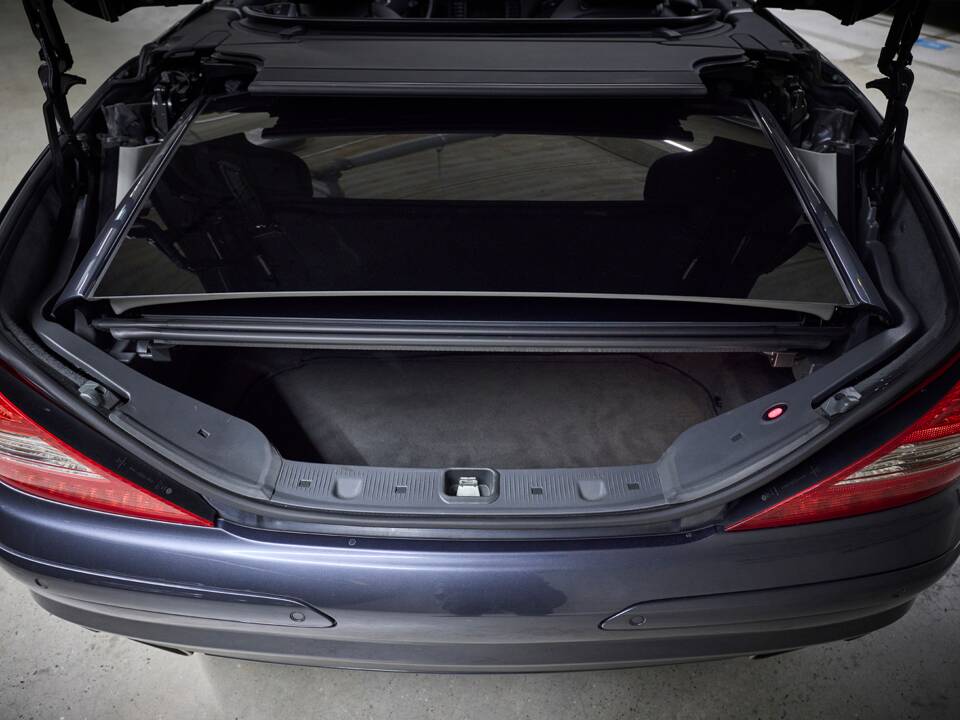 Image 76/99 de Mercedes-Benz SL 550 (2007)