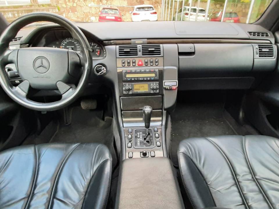 Bild 17/20 von Mercedes-Benz E 55 AMG T (1998)