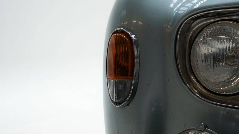 Image 11/15 de Bentley S 3 Continental Flying Spur (1964)