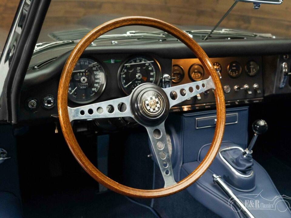 Bild 14/19 von Jaguar E-Type 4.2 (1965)