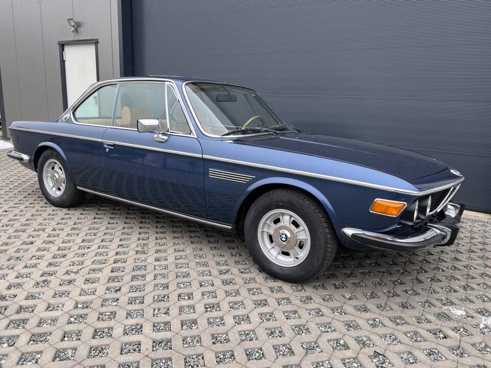 Image 18/28 of BMW 3.0 CS (1975)