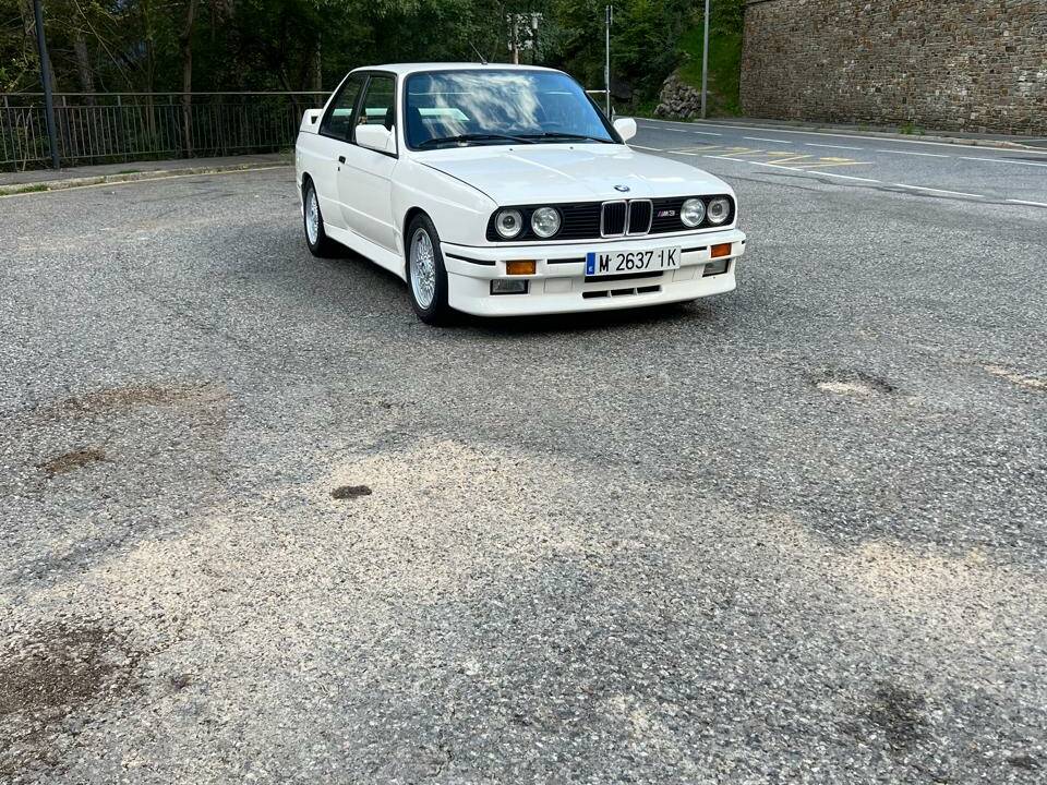 Bild 3/88 von BMW M3 (1988)