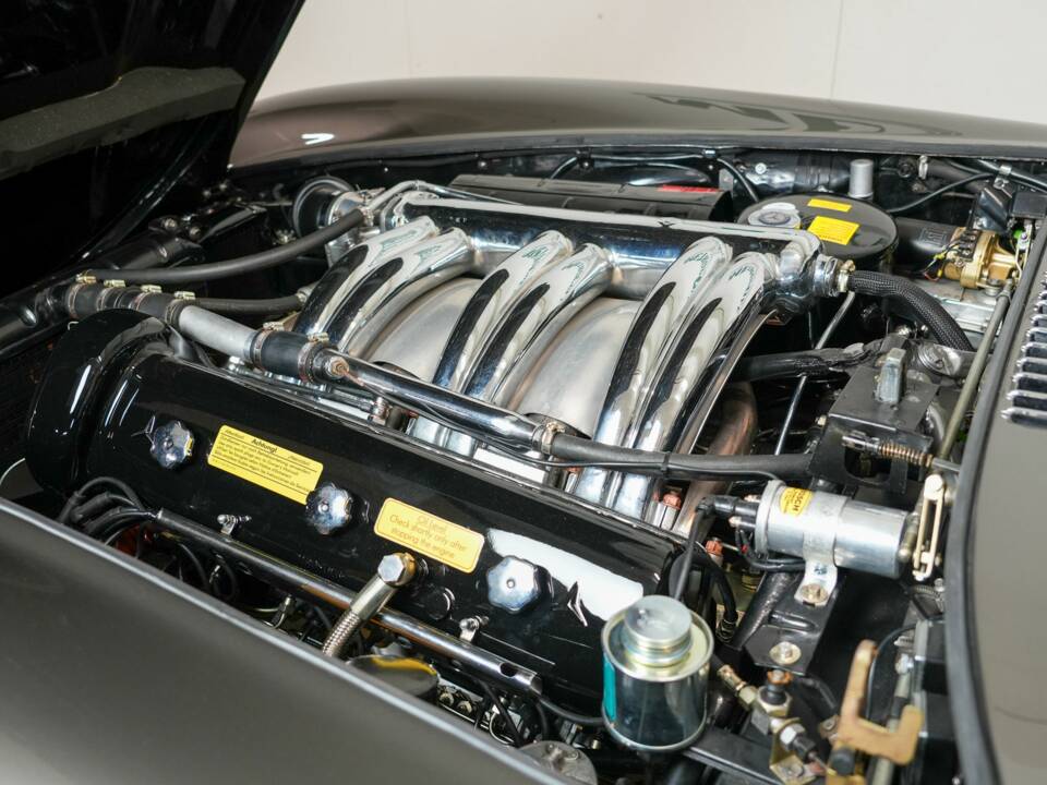 Immagine 25/48 di Mercedes-Benz 300 SL Roadster (1959)