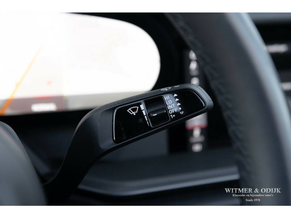 Image 16/44 of Porsche 911 Carrera (2020)
