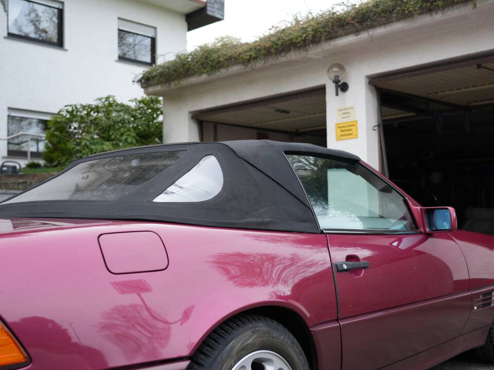 Image 83/95 of Mercedes-Benz 300 SL (1993)