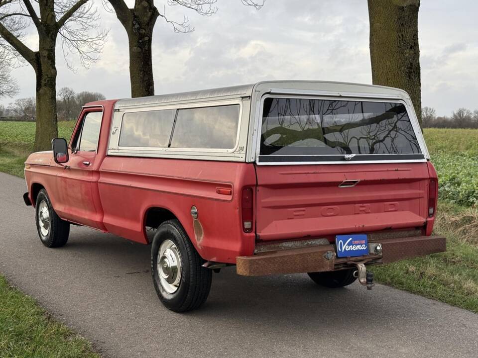 Image 6/18 of Ford F-250 (1976)