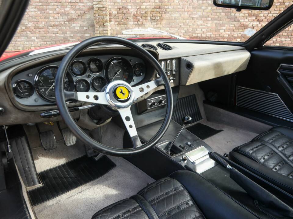 Afbeelding 3/50 van Ferrari 365 GTB/4 Daytona (1973)