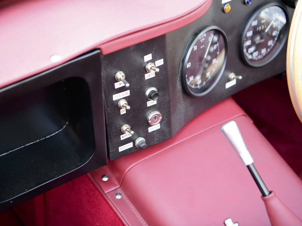 Afbeelding 30/50 van Jaguar XK-SS (1967)