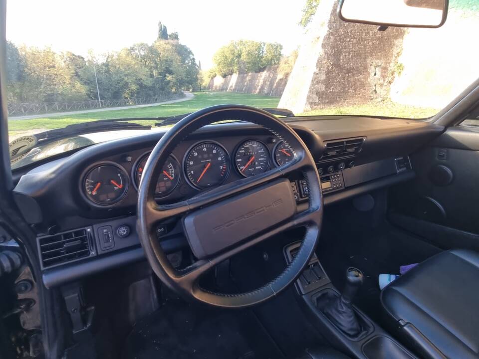 Image 9/11 of Porsche 911 Carrera 4 (1991)