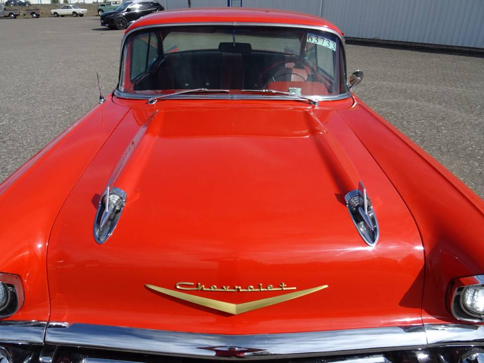 Bild 13/49 von Chevrolet Bel Air Hardtop Coupé (1957)