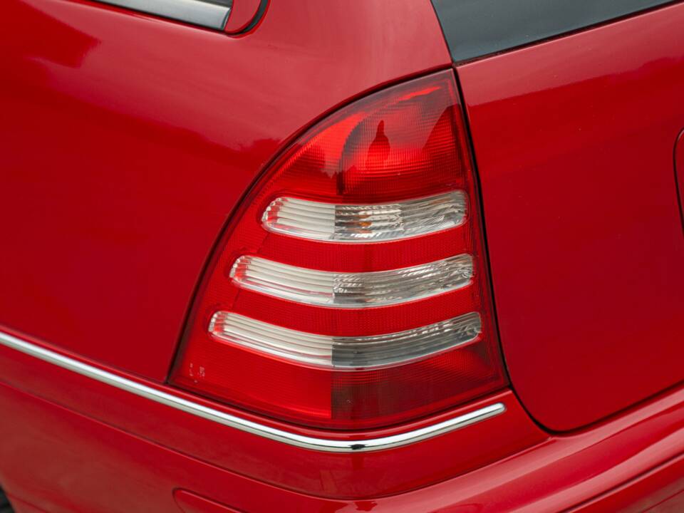 Immagine 12/50 di Mercedes-Benz C 220 CDI T (2003)