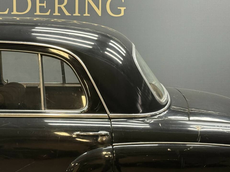 Image 14/50 of Mercedes-Benz 220 S (1955)