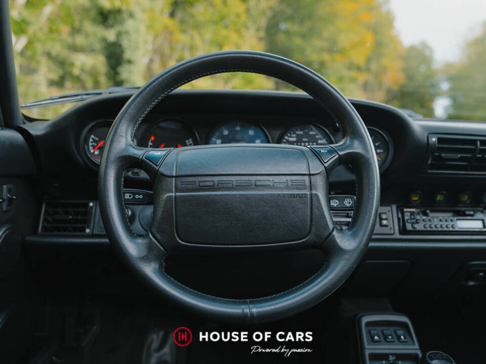 Image 28/49 of Porsche 911 Carrera 2 (1991)