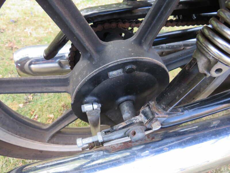 Image 29/36 of Yamaha RD 125 DX (1981)