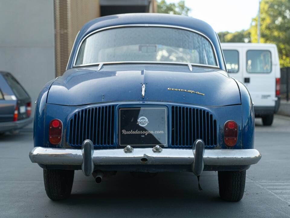 Immagine 6/42 di Renault Ondine (1962)