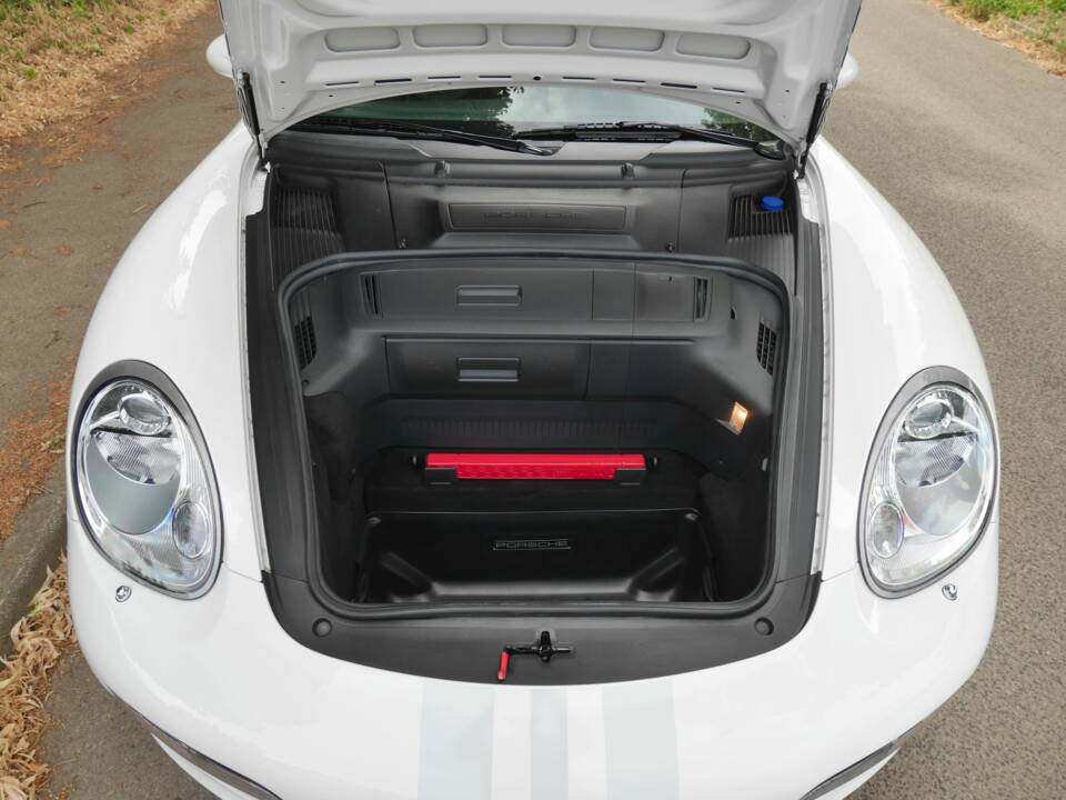 Image 39/50 de Porsche Boxster S (1900)