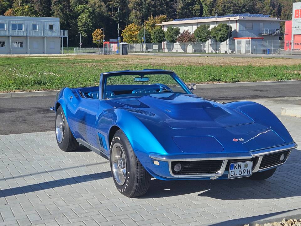 Image 3/10 of Chevrolet Corvette Stingray (1968)