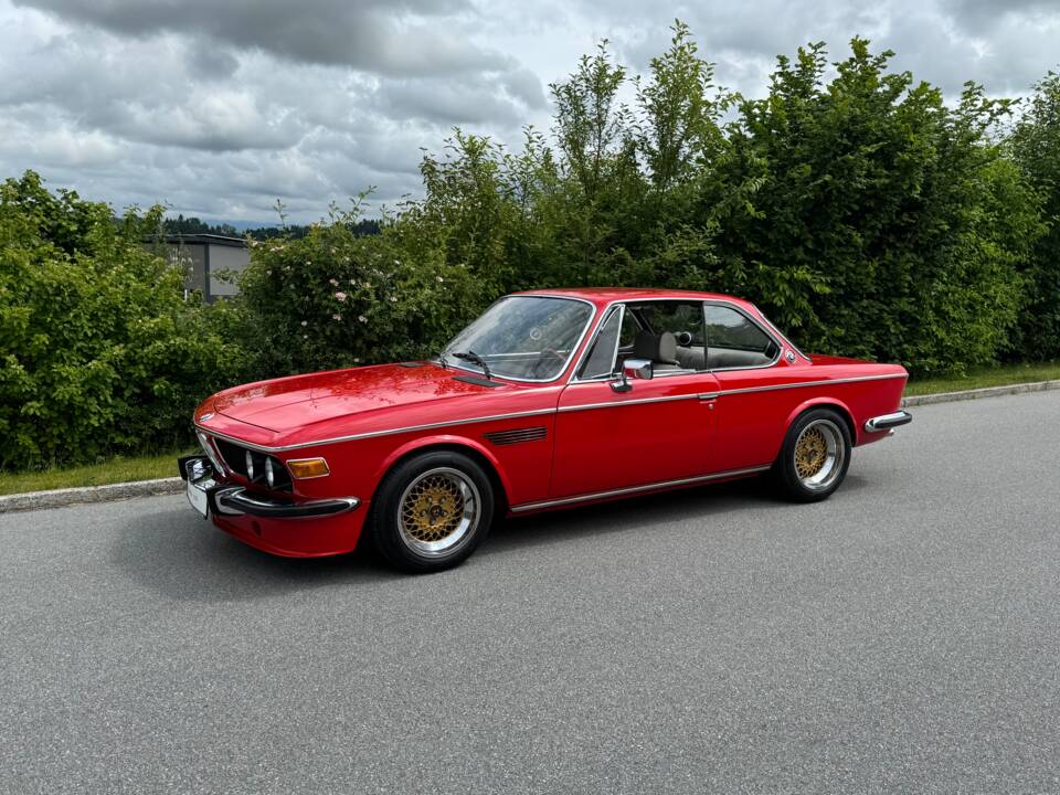 Image 2/73 of BMW 2,5 CS (1975)
