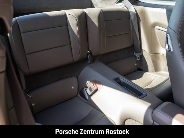 Image 21/29 de Porsche 911 Carrera (2017)