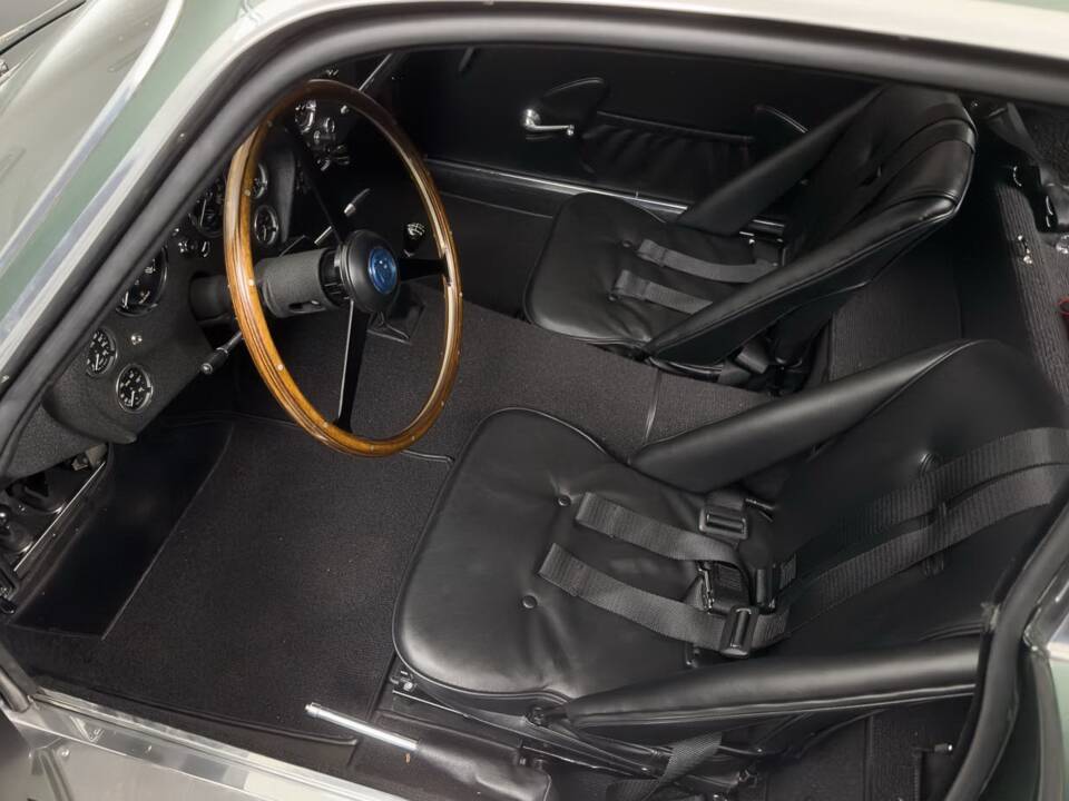 Bild 23/29 von Aston Martin DB 4 GT Zagato (1961)
