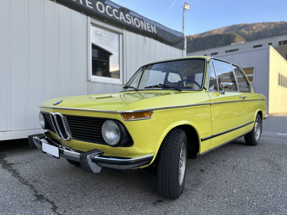 Image 3/39 de BMW 2002 (1974)