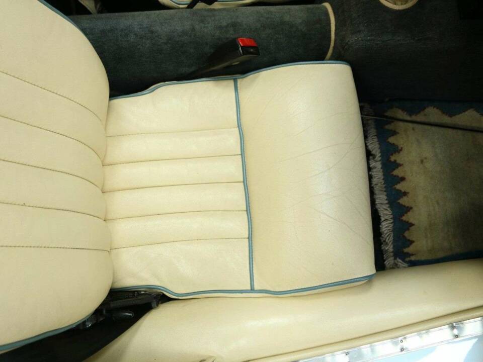 Image 22/50 of Morgan Plus 8 Inj. (1987)