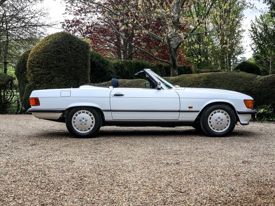 Afbeelding 22/50 van Mercedes-Benz 300 SL (1989)