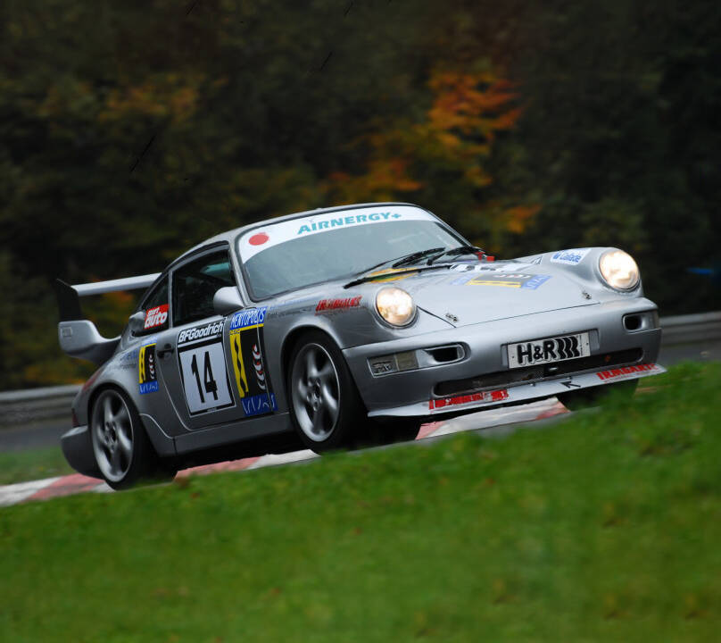 Bild 2/8 von Porsche 911 Carrera 2 (1990)