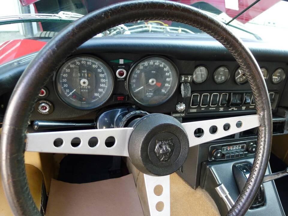 Image 7/15 de Jaguar Type E V12 (1972)
