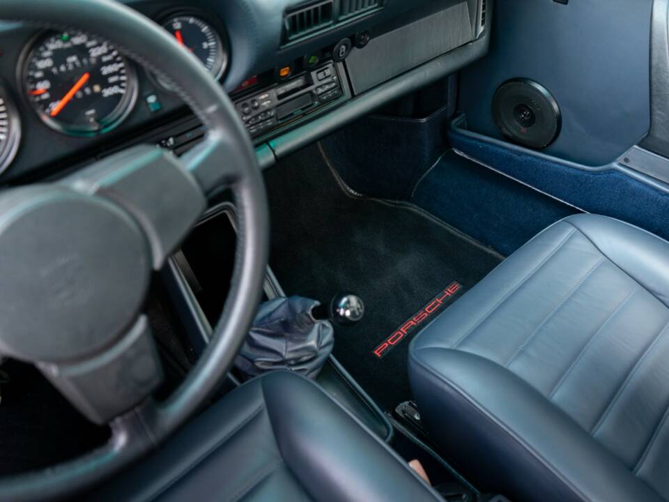 Image 11/15 de Porsche 911 Turbo 3.3 (1982)
