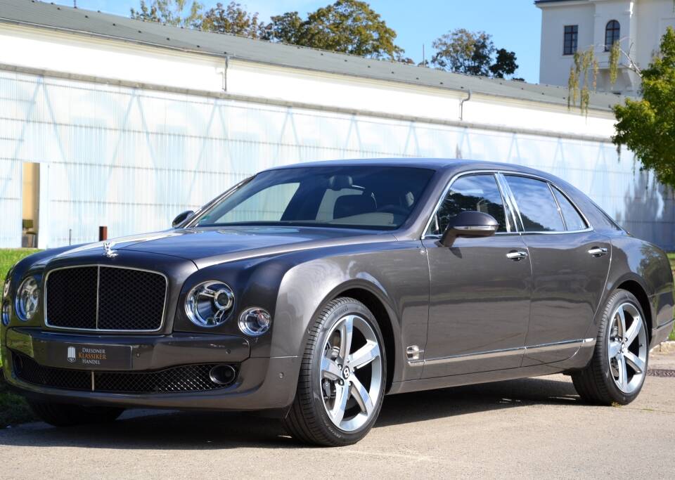 Afbeelding 2/36 van Bentley Mulsanne Speed (2015)