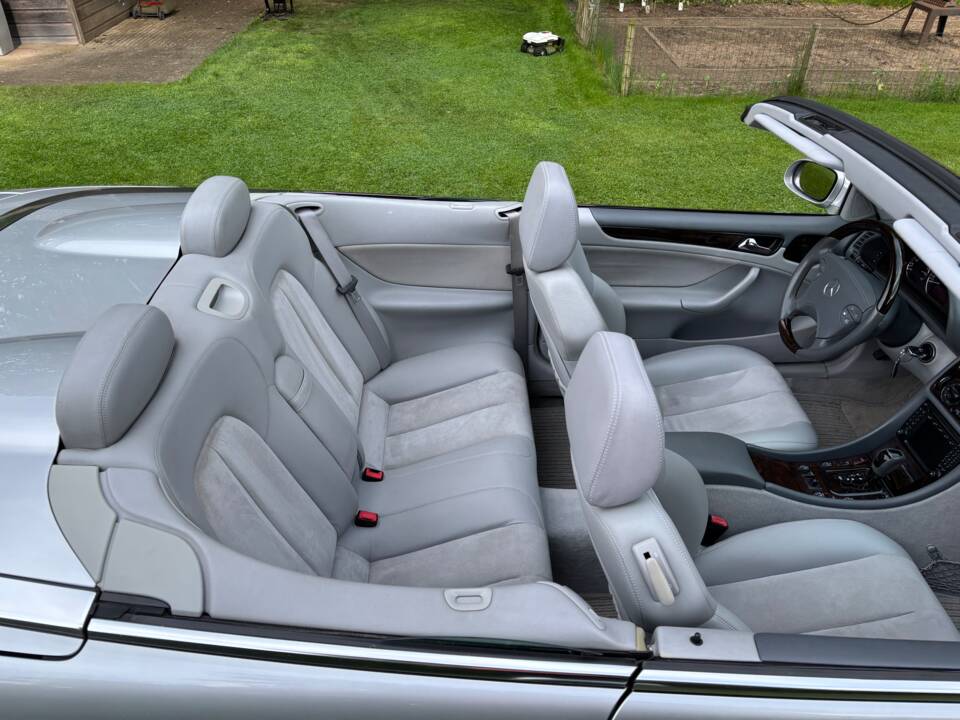 Image 1/23 of Mercedes-Benz CLK 200 Kompressor (2002)